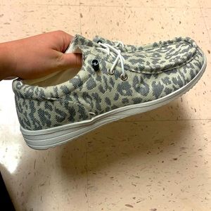 Outwoods cheetah print women